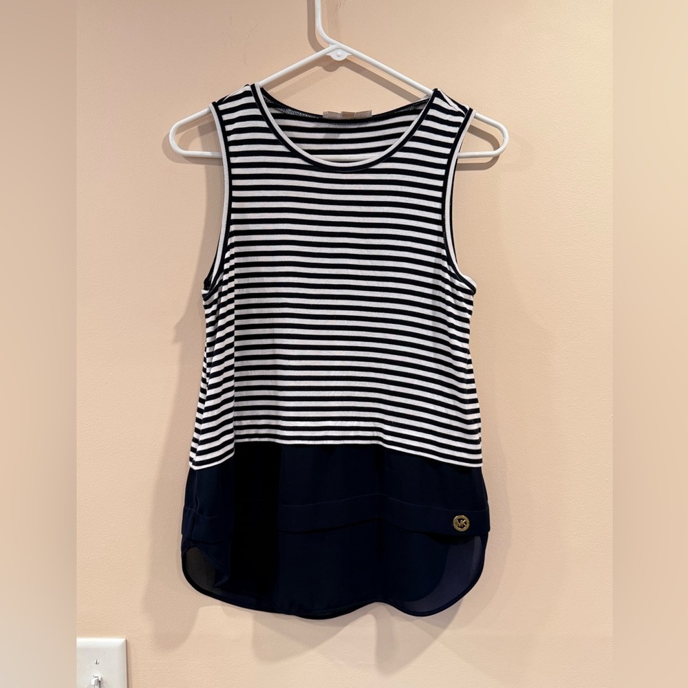 🔥Michael Kors Navy and White Striped Sleeveless Top🔥